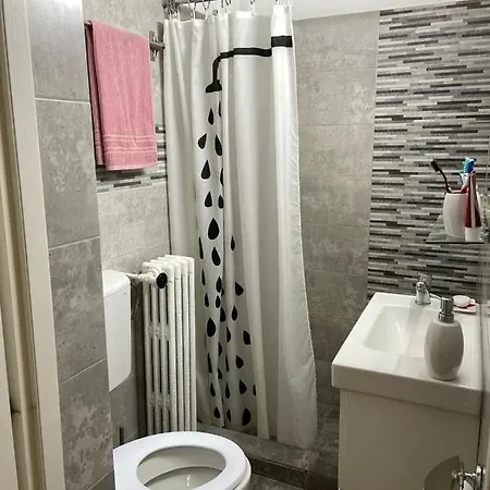 Centru Charming New Piata Universitate Bukareszt