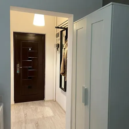 Centru Charming New Piata Universitate Бухарест