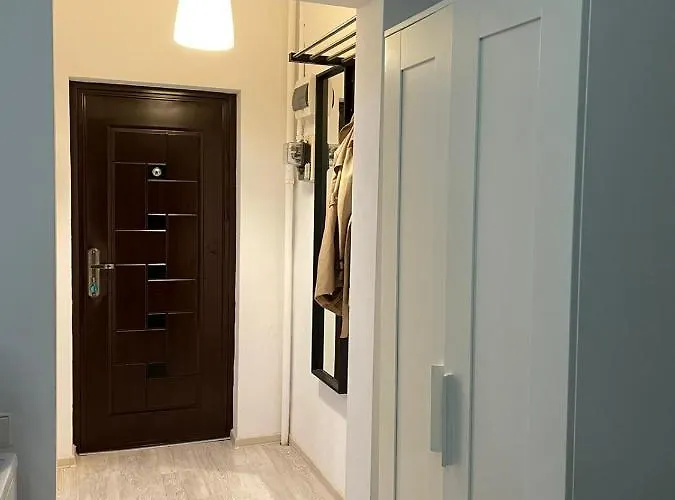 Centru Charming New Piata Universitate Бухарест
